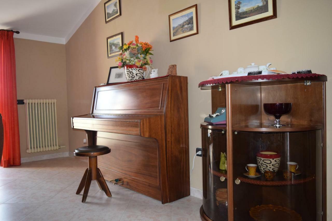 カゼルタ Amici Di Hackert Bed & Breakfast エクステリア 写真