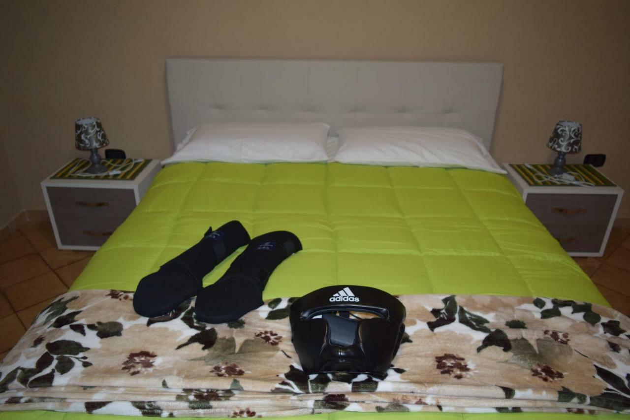 カゼルタ Amici Di Hackert Bed & Breakfast エクステリア 写真