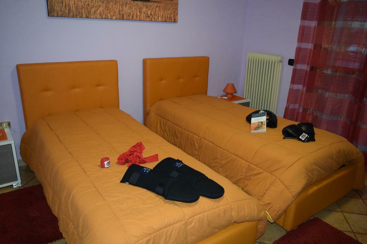 カゼルタ Amici Di Hackert Bed & Breakfast エクステリア 写真