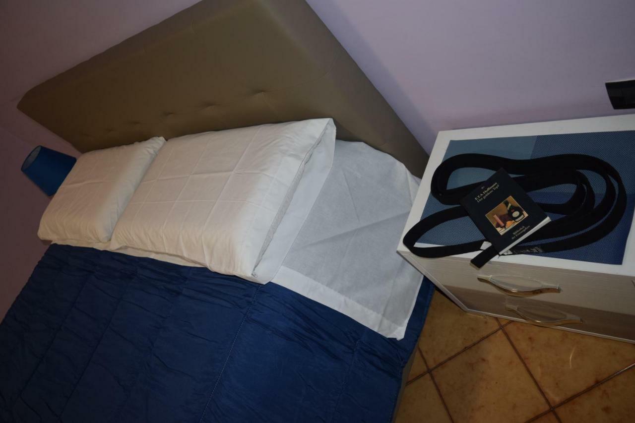 カゼルタ Amici Di Hackert Bed & Breakfast エクステリア 写真